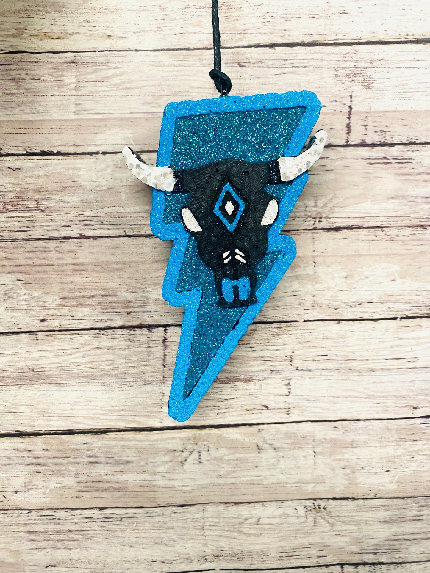 Aztec Bull Lightening