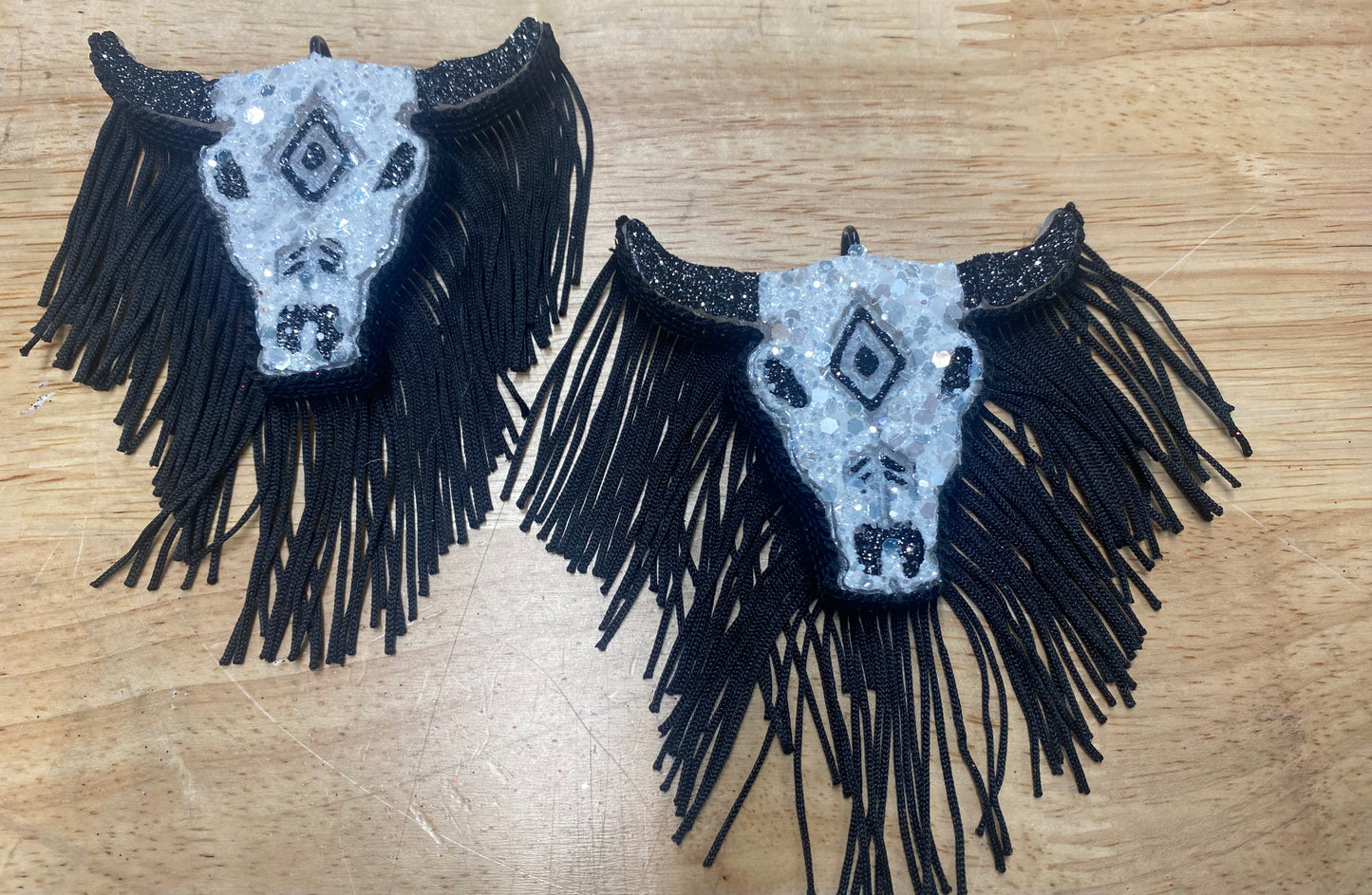Aztec Bull Skull Vent Clip-2 clips