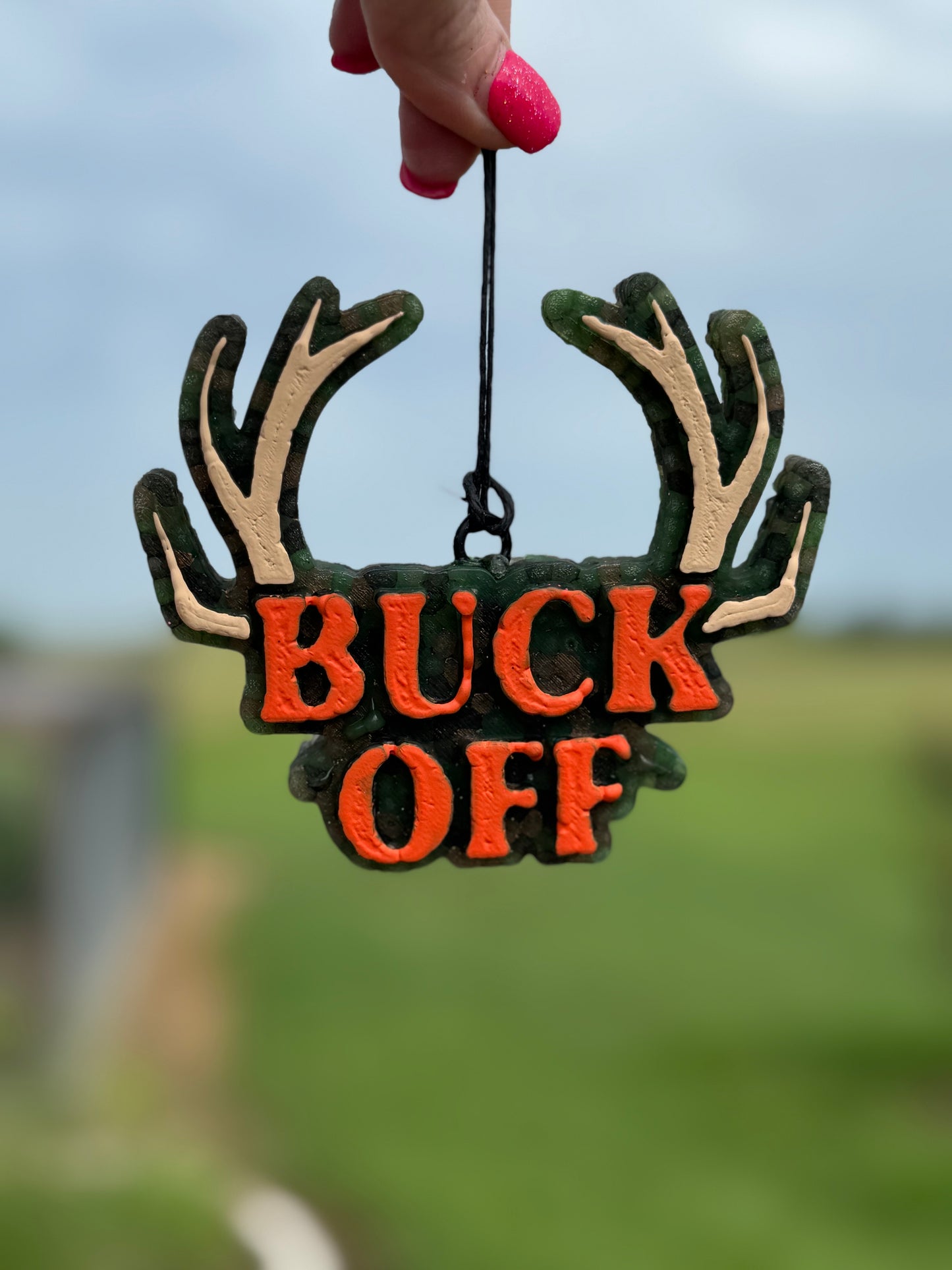 Buck Off Horns