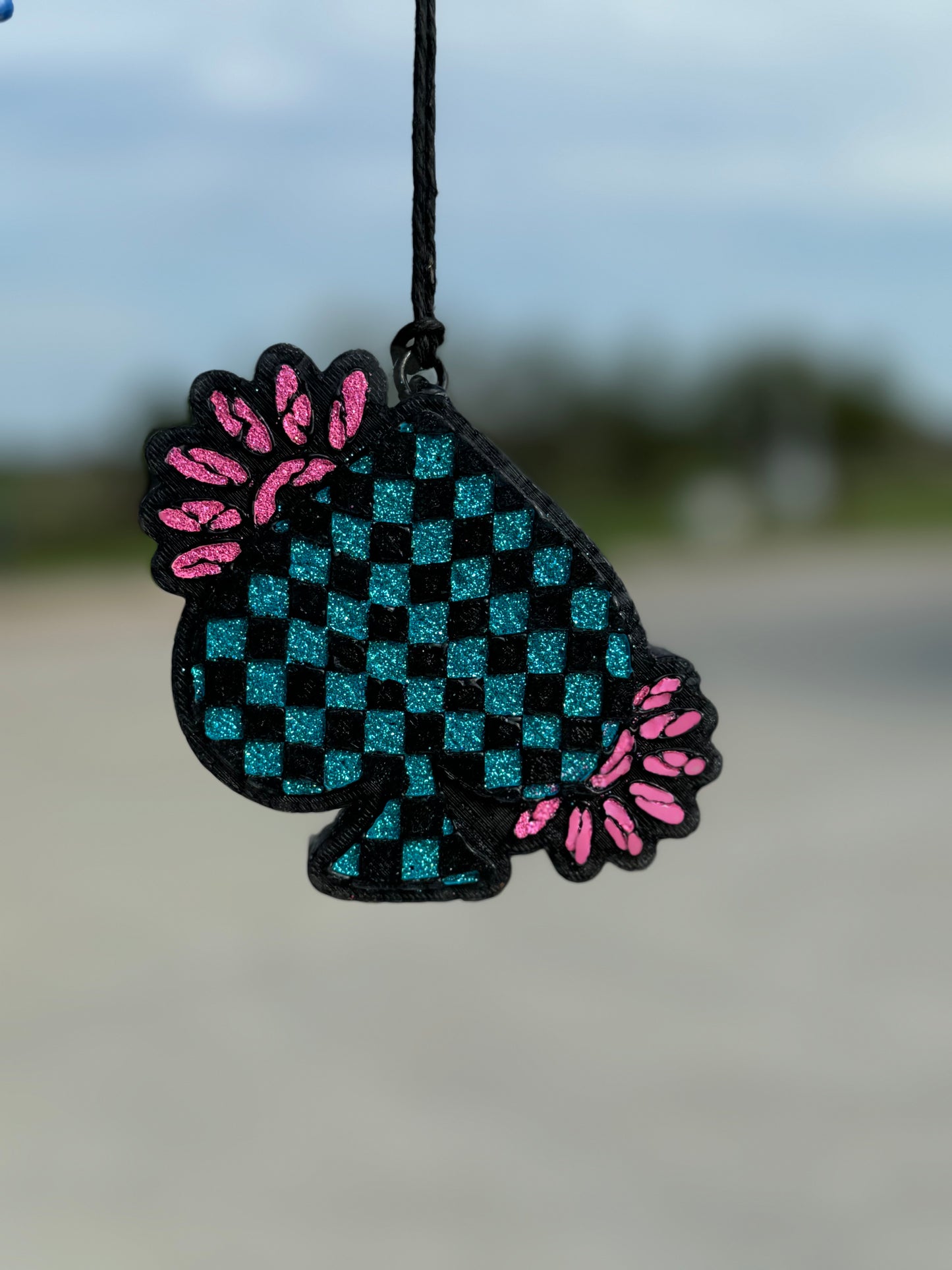 Punchy Checkered Spade