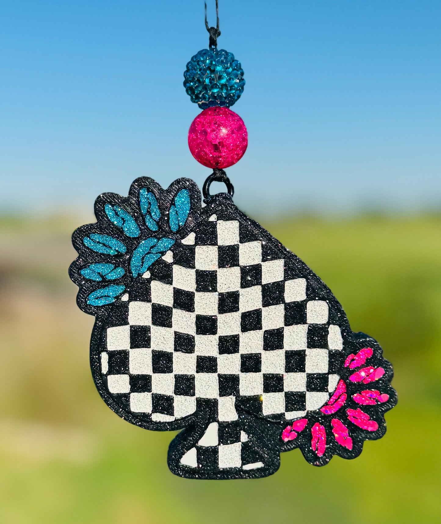 Punchy Checkered Spade