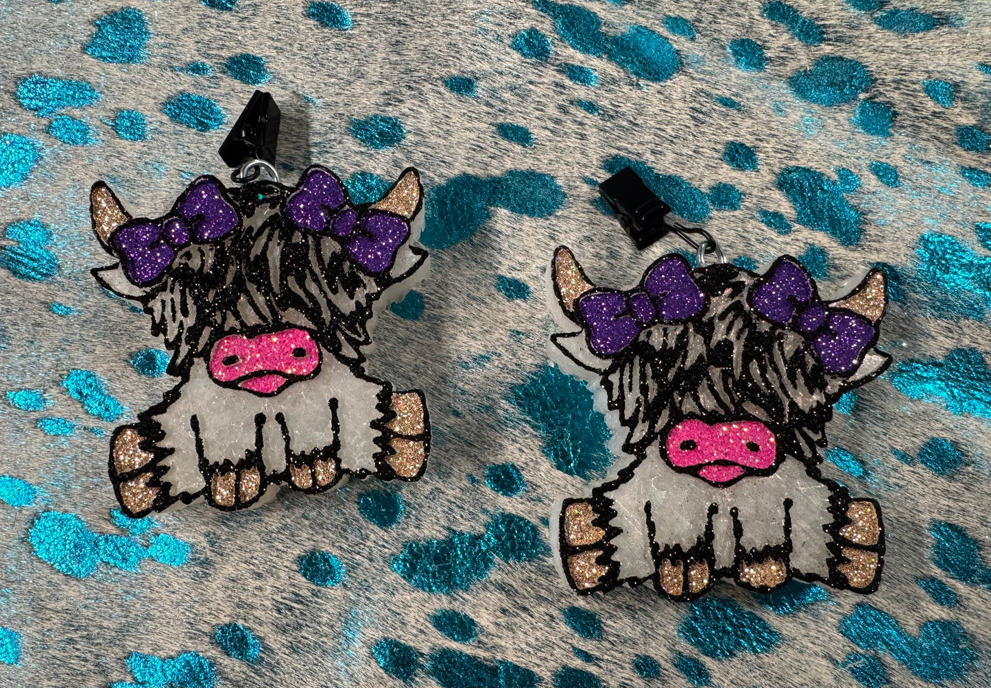 Highland Cow with Bows Vent Clips-2 clips