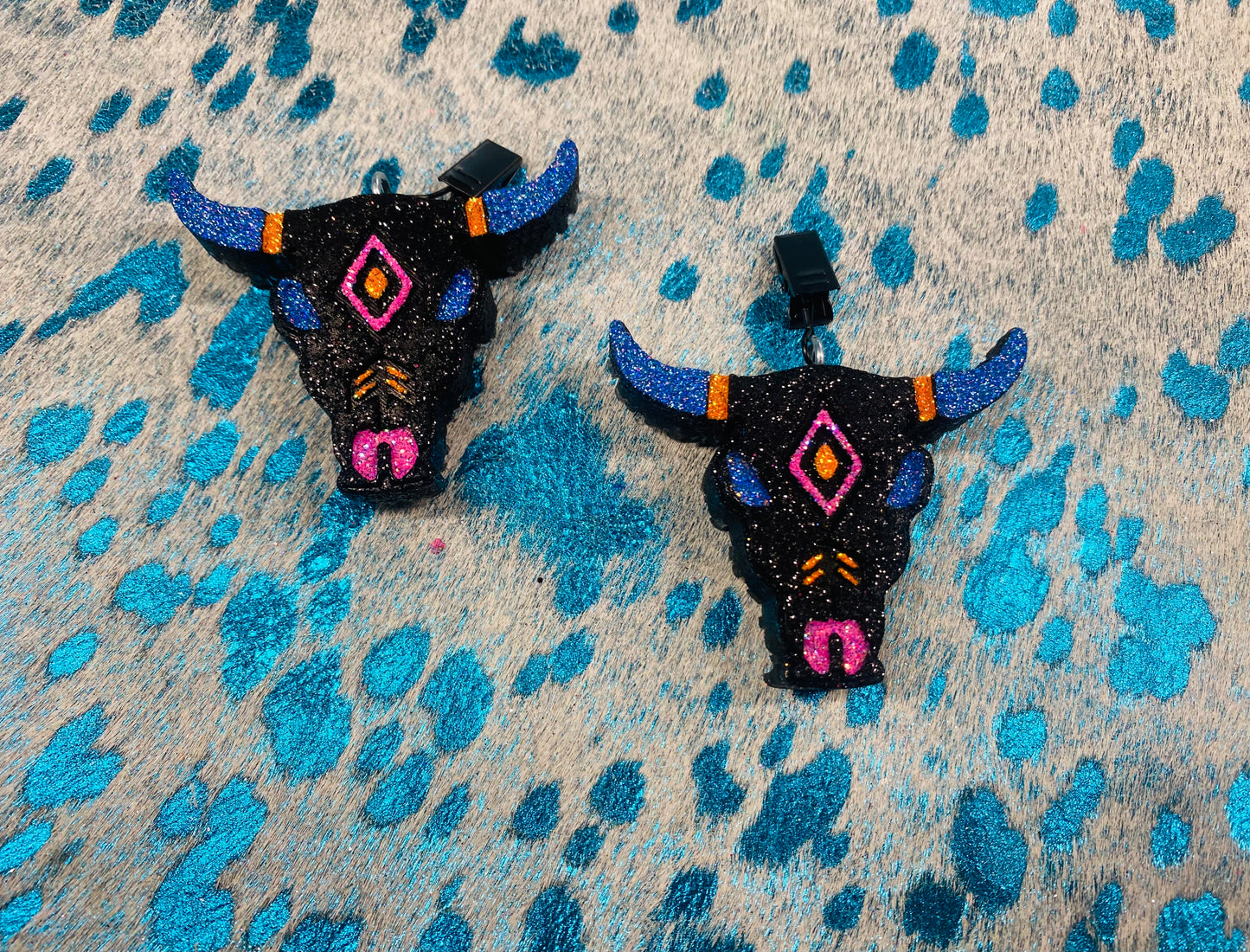 Aztec Bull Skull Vent Clip-2 clips