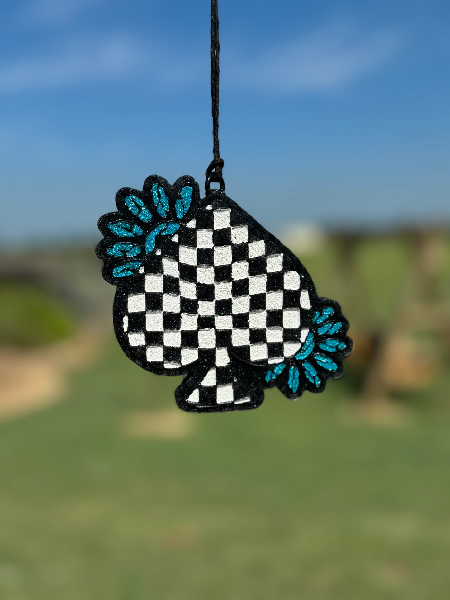 Punchy Checkered Spade
