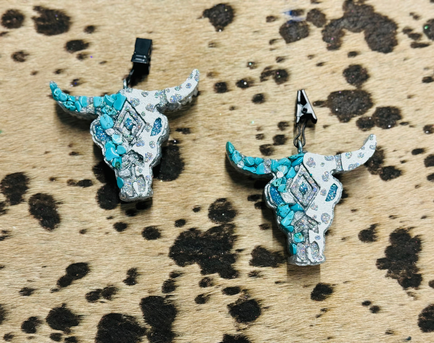 Aztec Bull Skull Vent Clip-2 clips