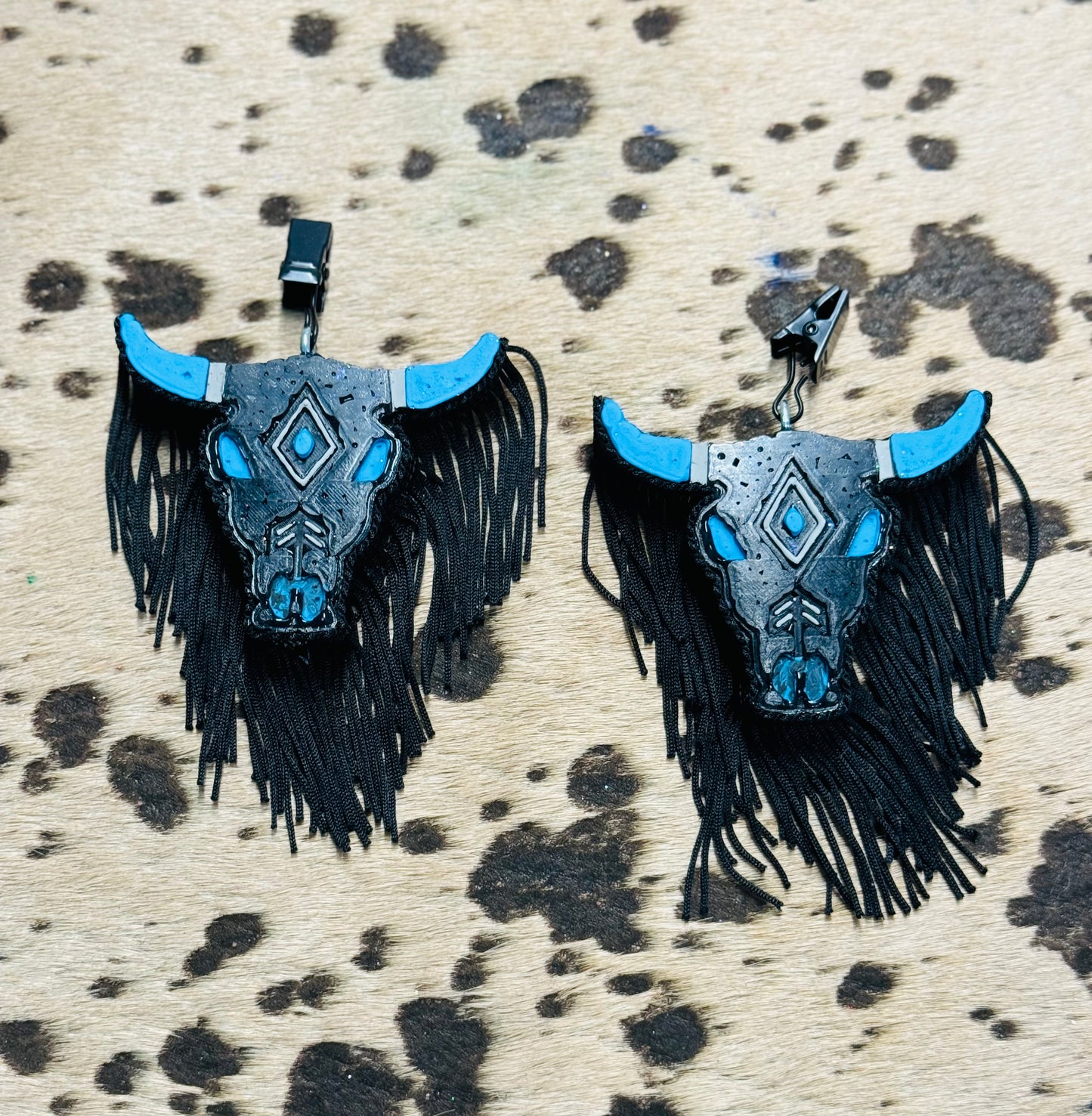 Aztec Bull Skull Vent Clip-2 clips