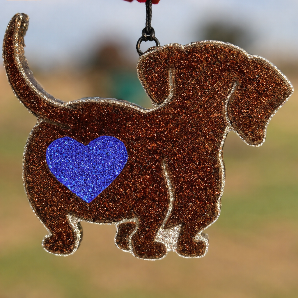 Weinee Dog-Dachshund with Heart Booty