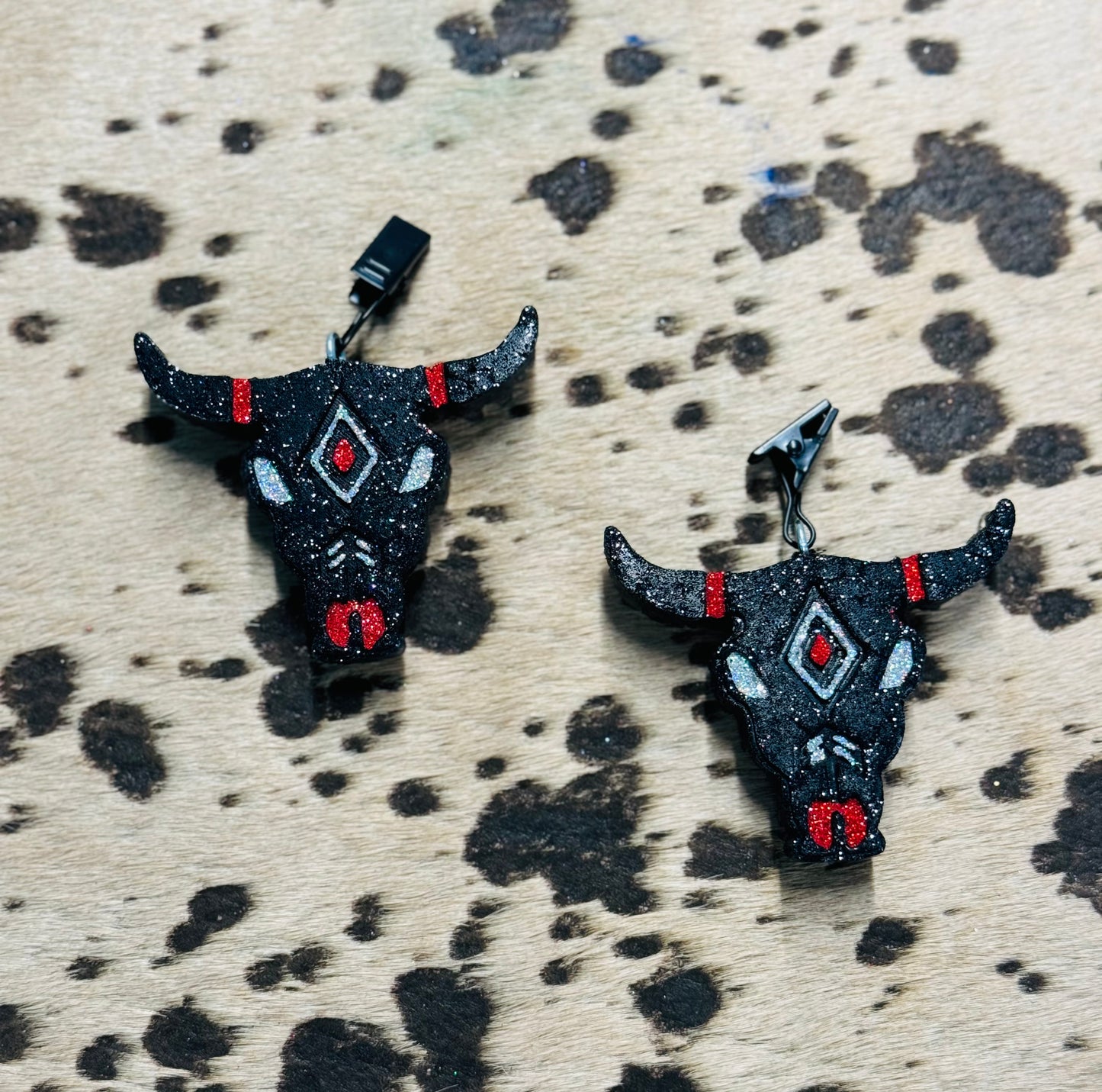 Aztec Bull Skull Vent Clip-2 clips