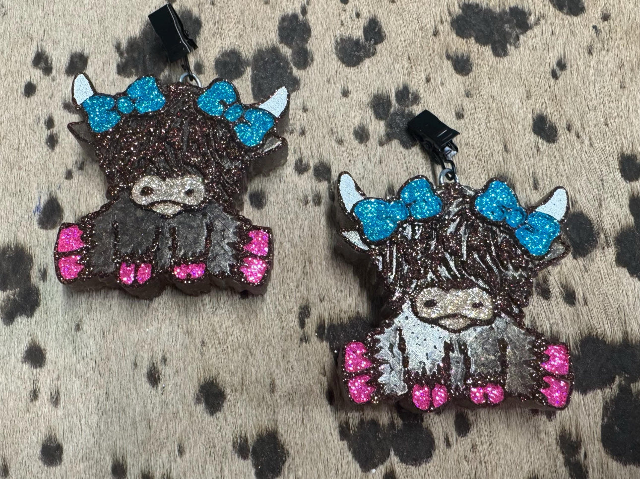 Highland Cow with Bows Vent Clips-2 clips