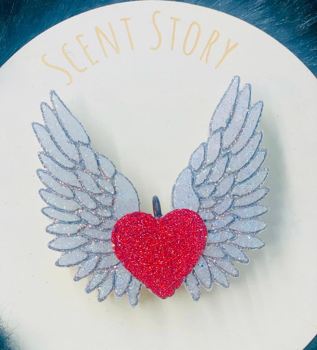 Angel wings with heart