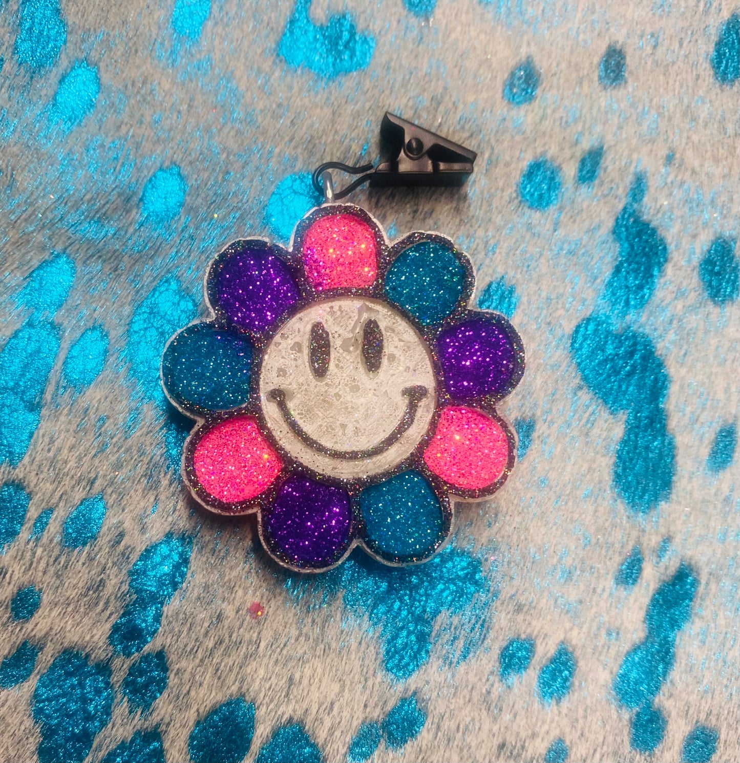 Smiley Flower Vent Clip- This is for 1 clip ONLY!