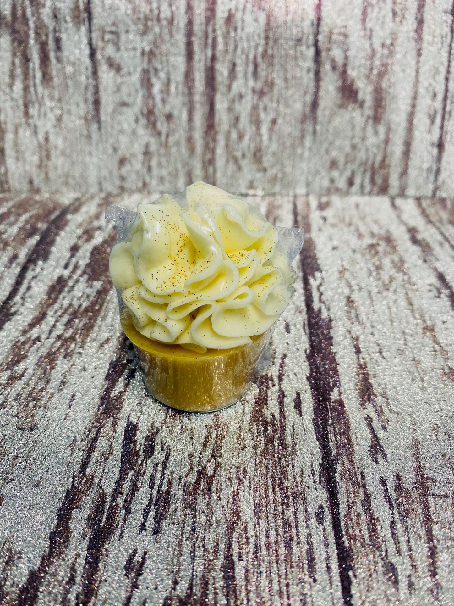 Wax Melt Cupcake- Mountain Honey Scent